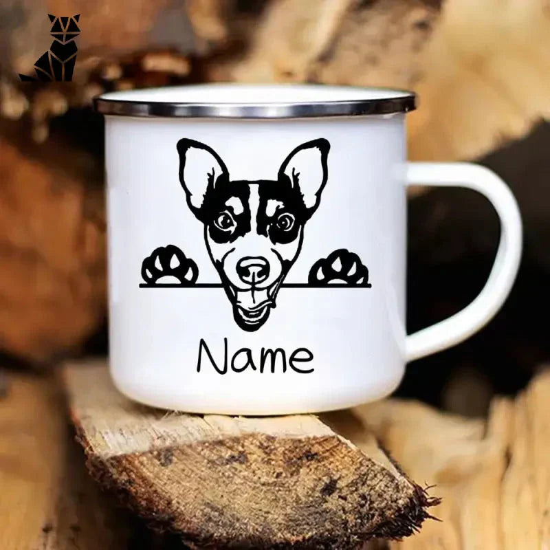 Mug blanc avec un chien assis sur une bûche - Mug personnalisé pour les amoureux des chiens